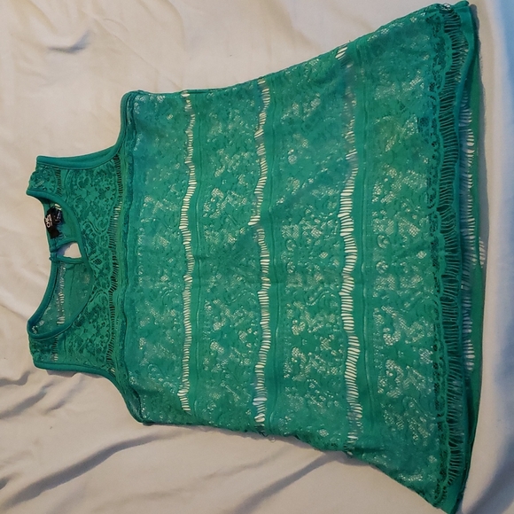 Jacob Lace Tank - Picture 1 of 3